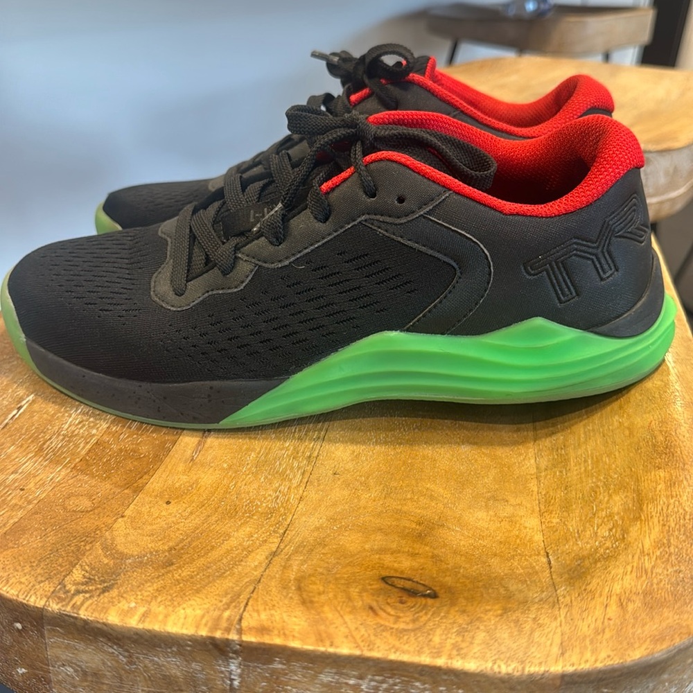 Tyr shoes CXT-1 Trainer size 8